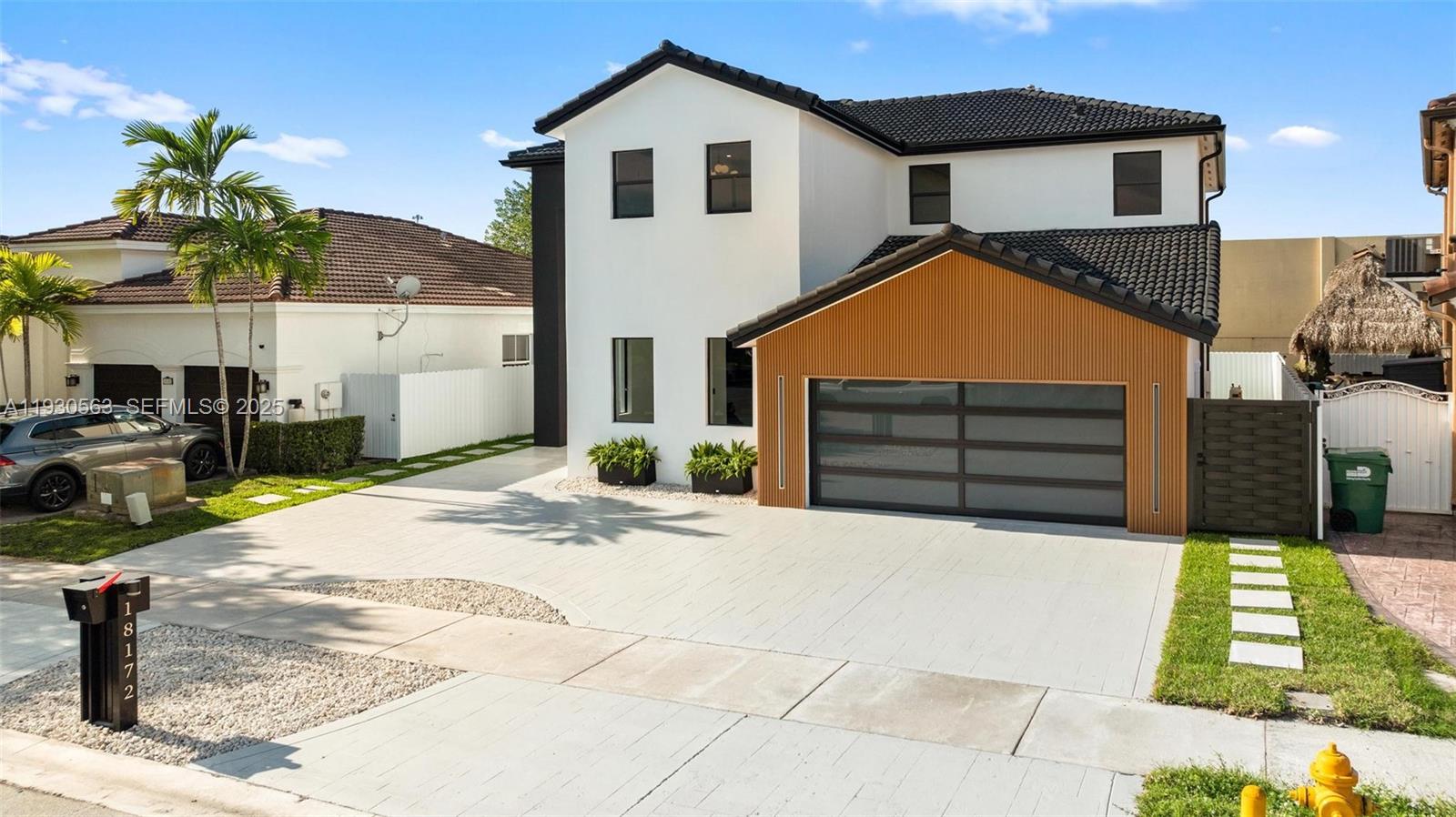 CENTURY GARDENS - Residential