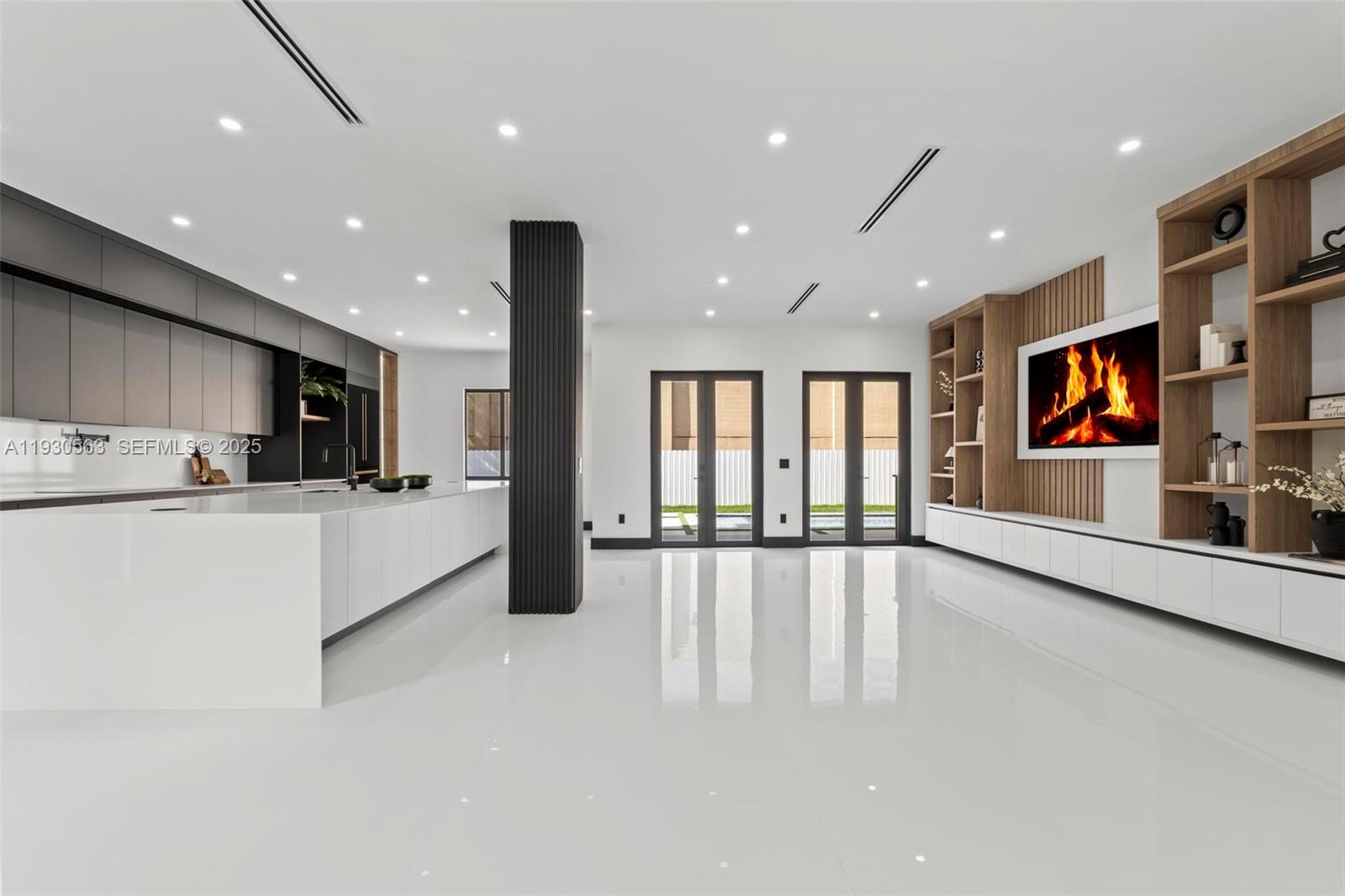 CENTURY GARDENS - Residential