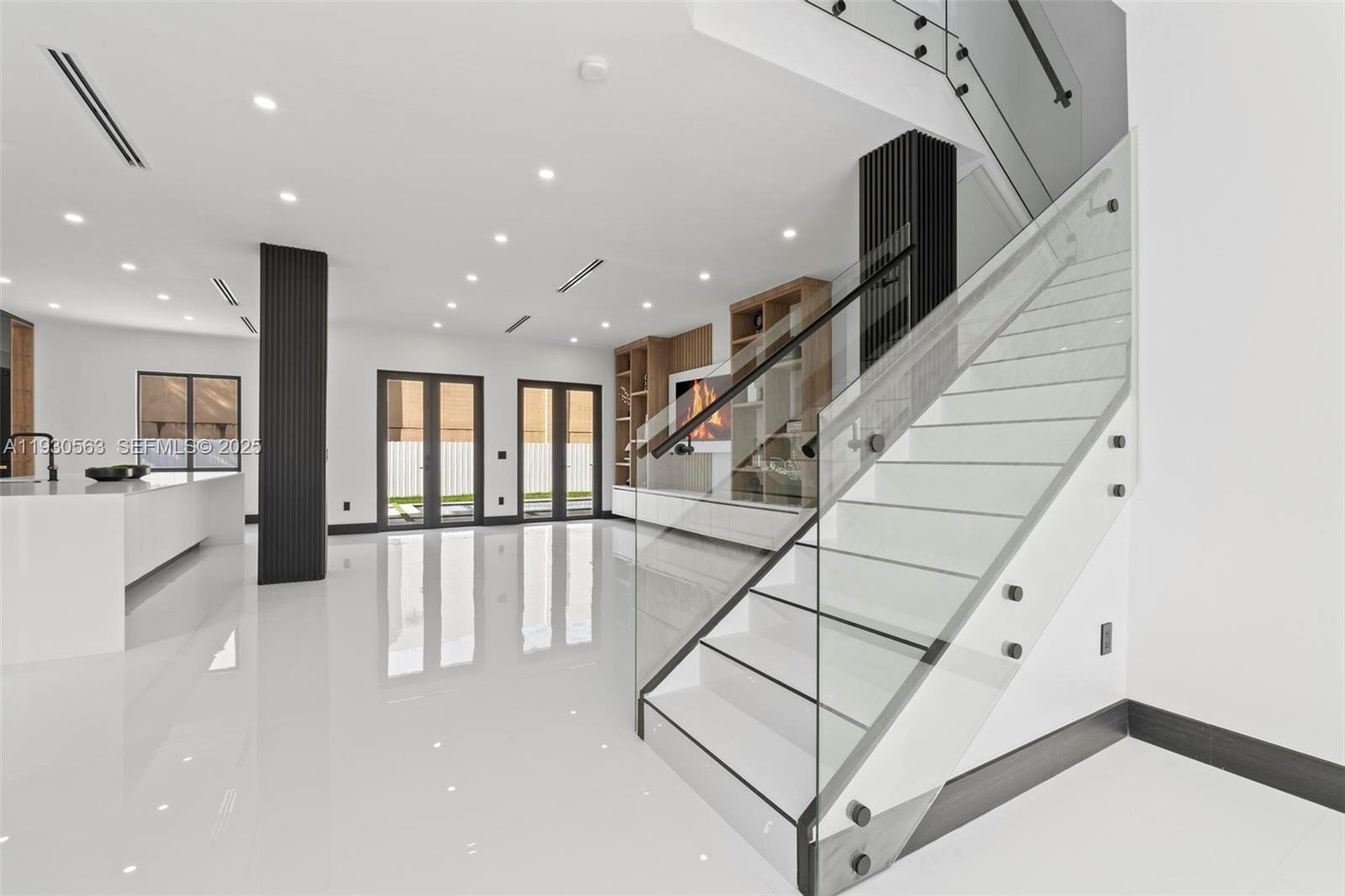 CENTURY GARDENS - Residential