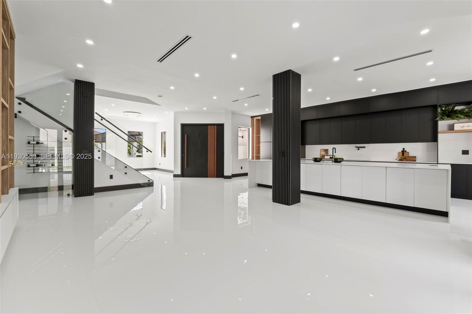 CENTURY GARDENS - Residential