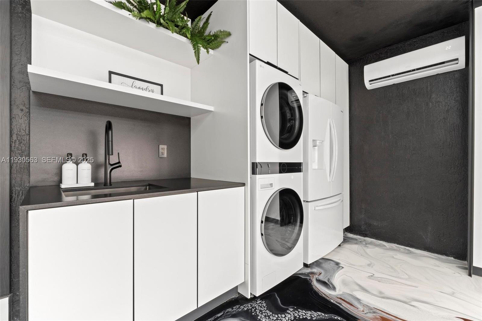 CENTURY GARDENS - Residential