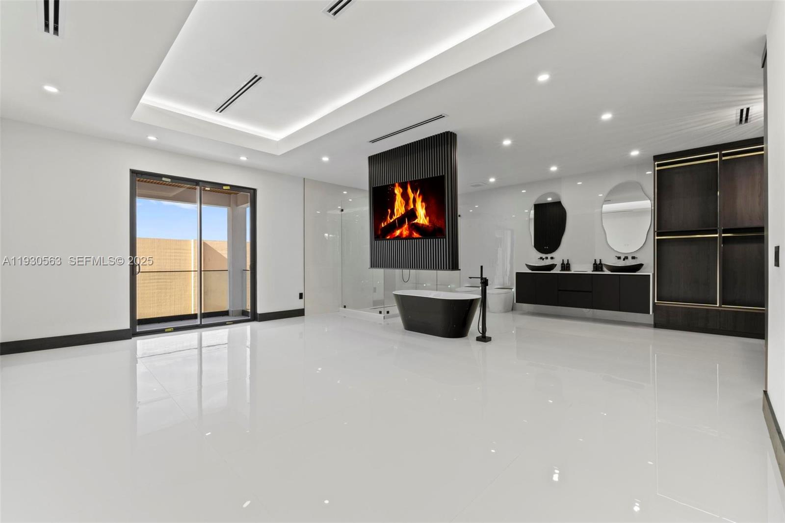 CENTURY GARDENS - Residential