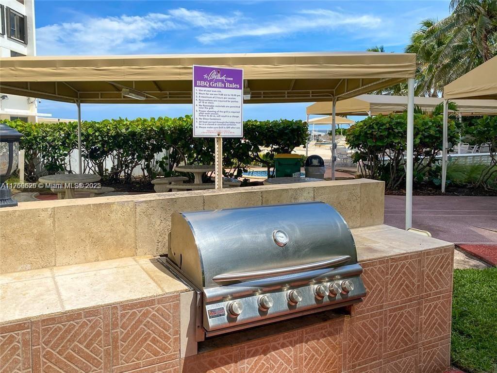 ALEXANDER TOWERS CONDO - Residential Lease