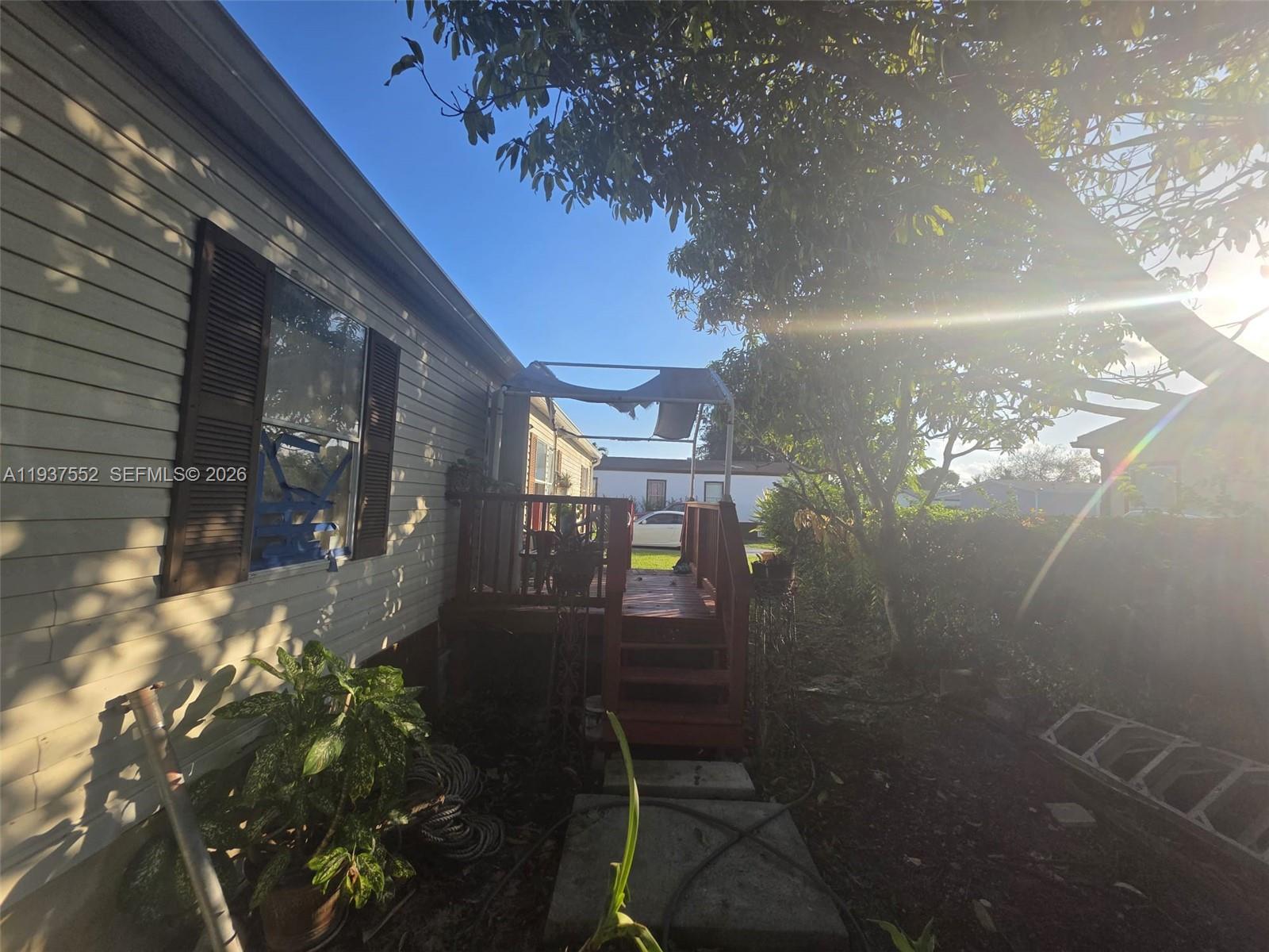 19800 SW 180 th Ave, Miami, FL, 33187/$320,000 4 19800 SW 180 th Ave