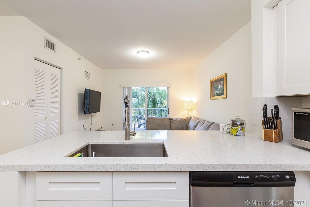 PARADISE POINTE CONDO - Residential Lease