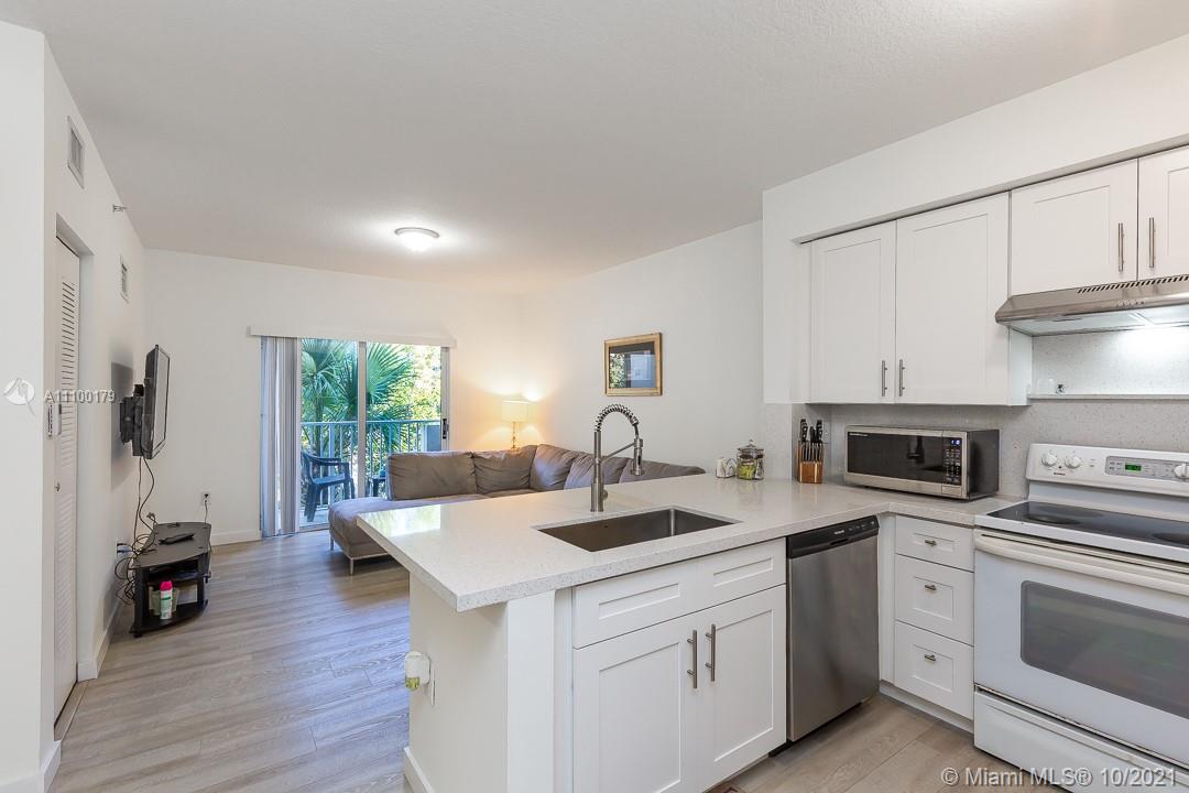 PARADISE POINTE CONDO - Residential Lease