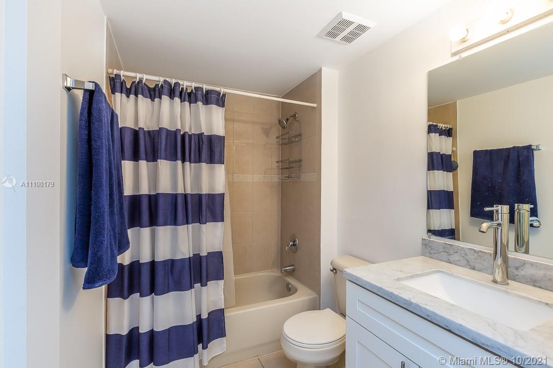 PARADISE POINTE CONDO - Residential Lease