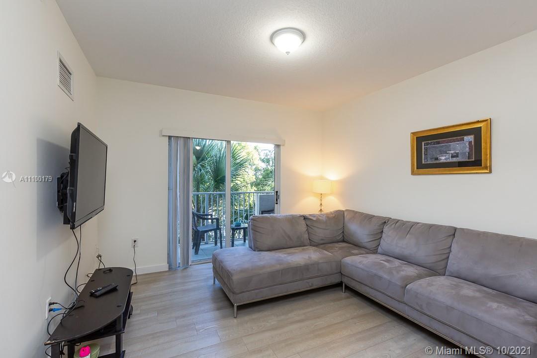 PARADISE POINTE CONDO - Residential Lease