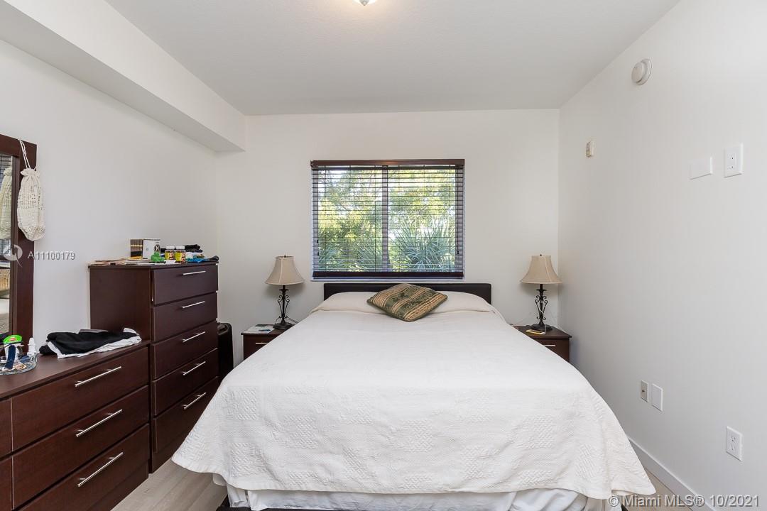 PARADISE POINTE CONDO - Residential Lease