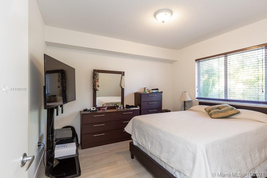 PARADISE POINTE CONDO - Residential Lease