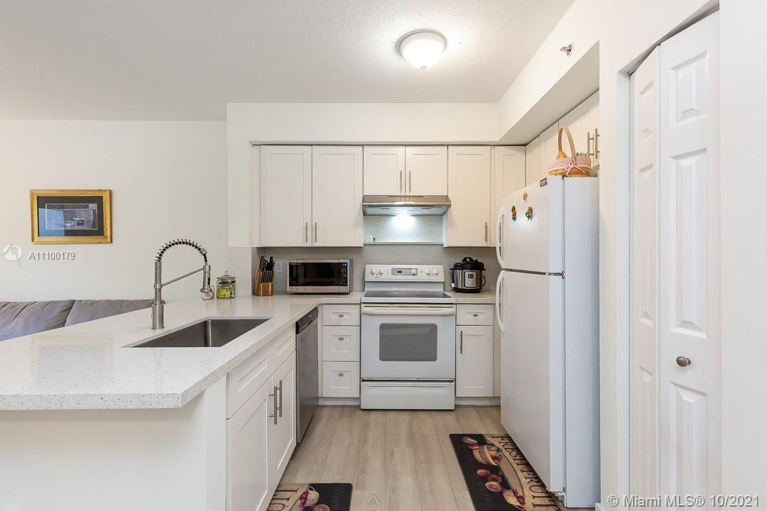 PARADISE POINTE CONDO - Residential Lease