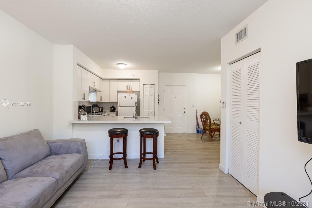 PARADISE POINTE CONDO - Residential Lease