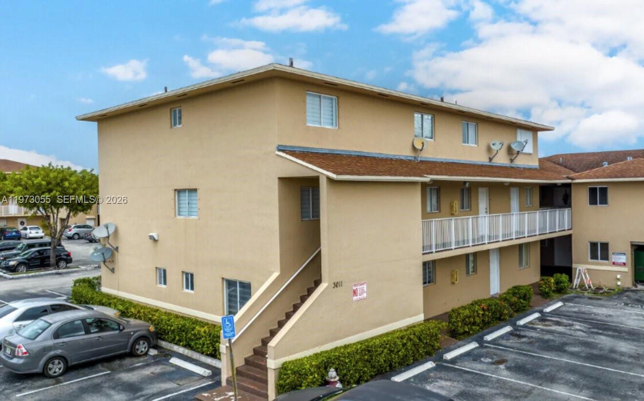 VILLA VERANDA CONDO - Residential