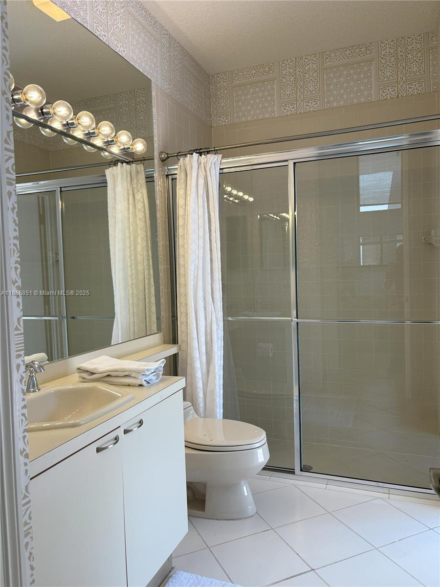 WINDSOR WAY 1 - Residential Lease