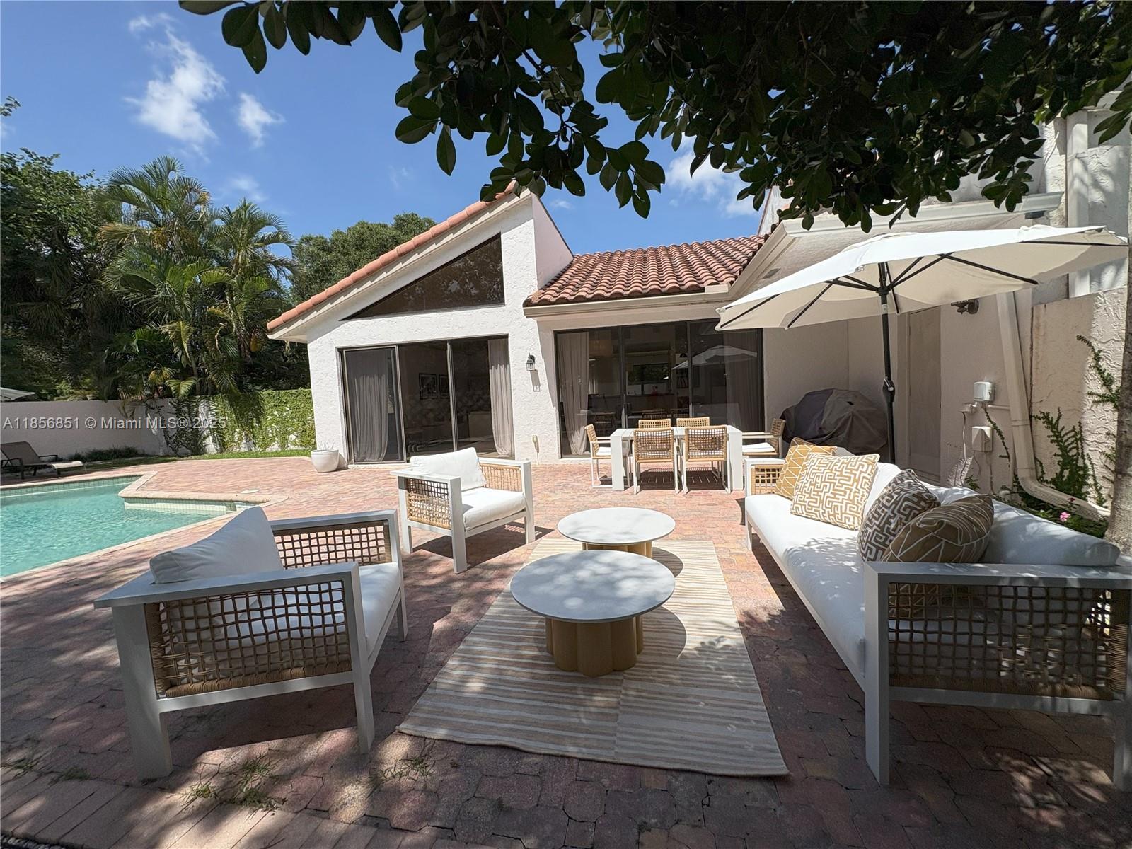 WINDSOR WAY 1 - Residential Lease