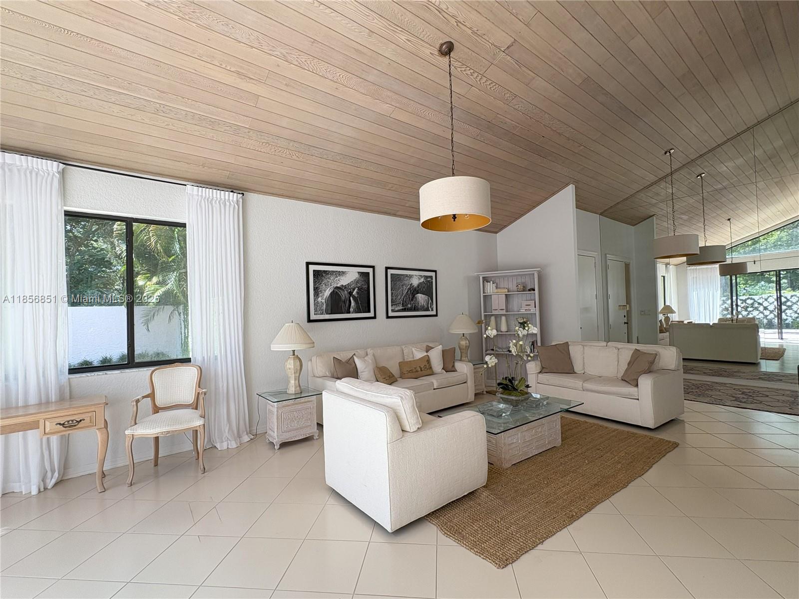 WINDSOR WAY 1 - Residential Lease