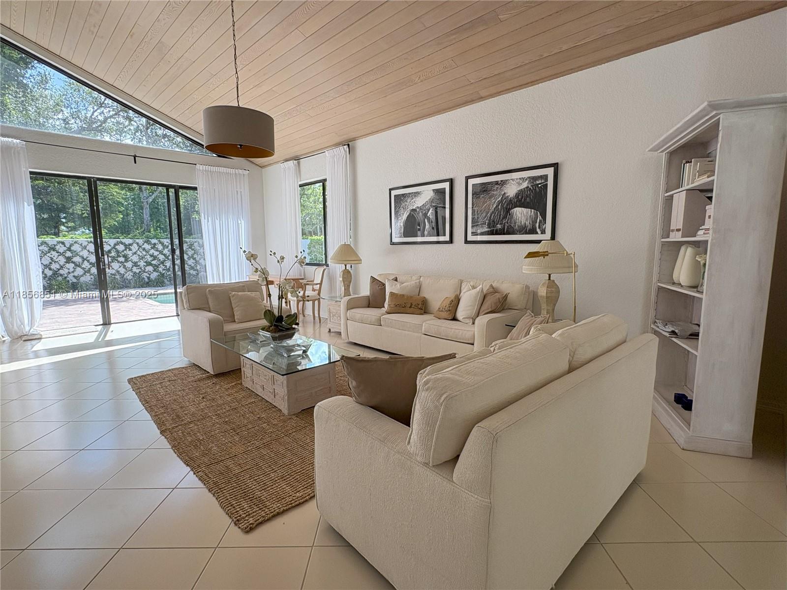 WINDSOR WAY 1 - Residential Lease