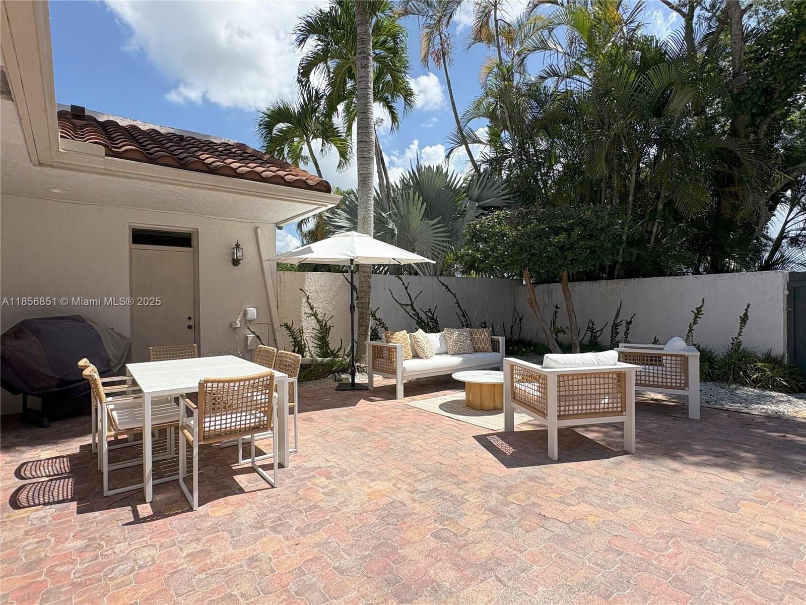 WINDSOR WAY 1 - Residential Lease