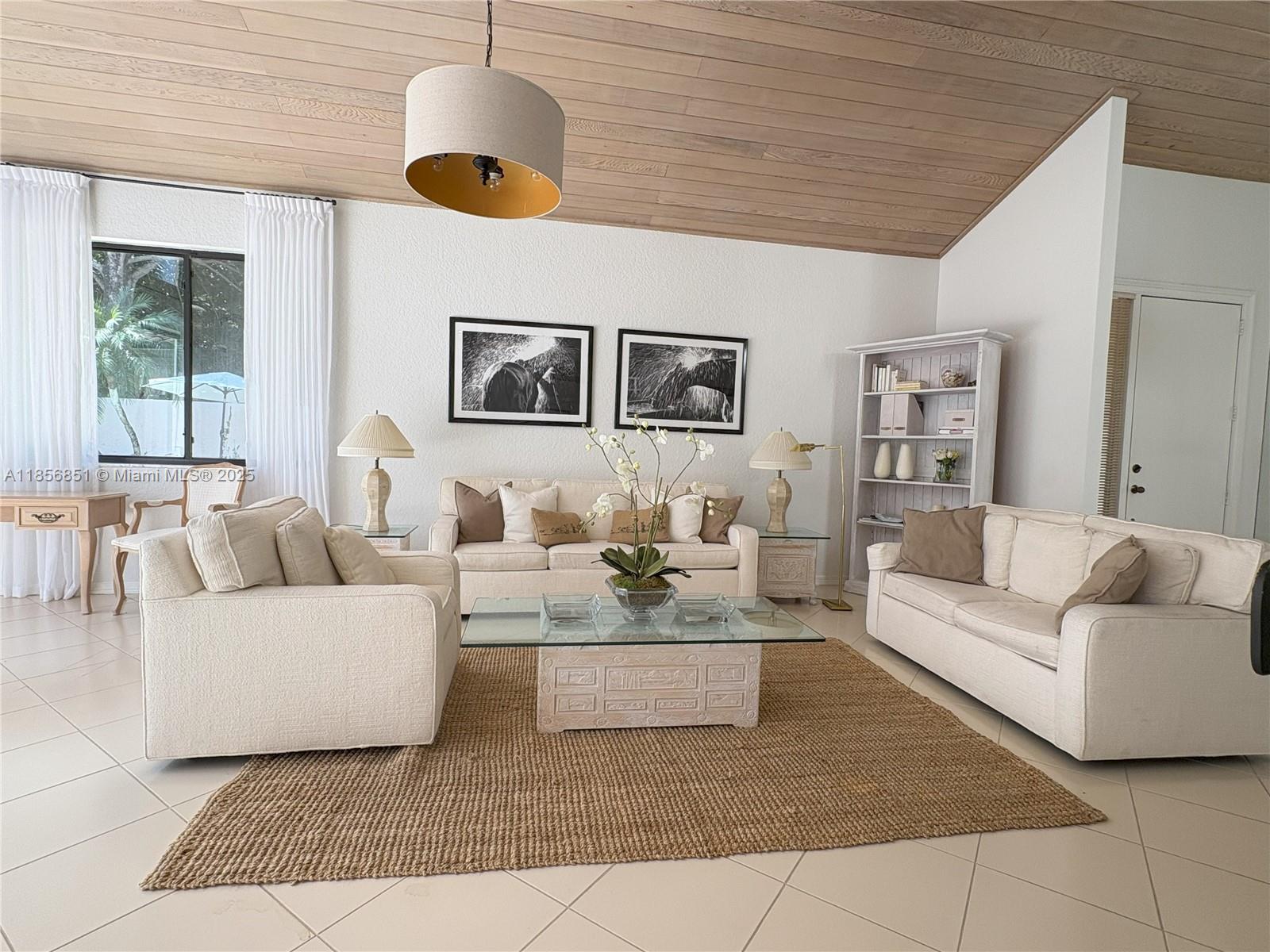 WINDSOR WAY 1 - Residential Lease