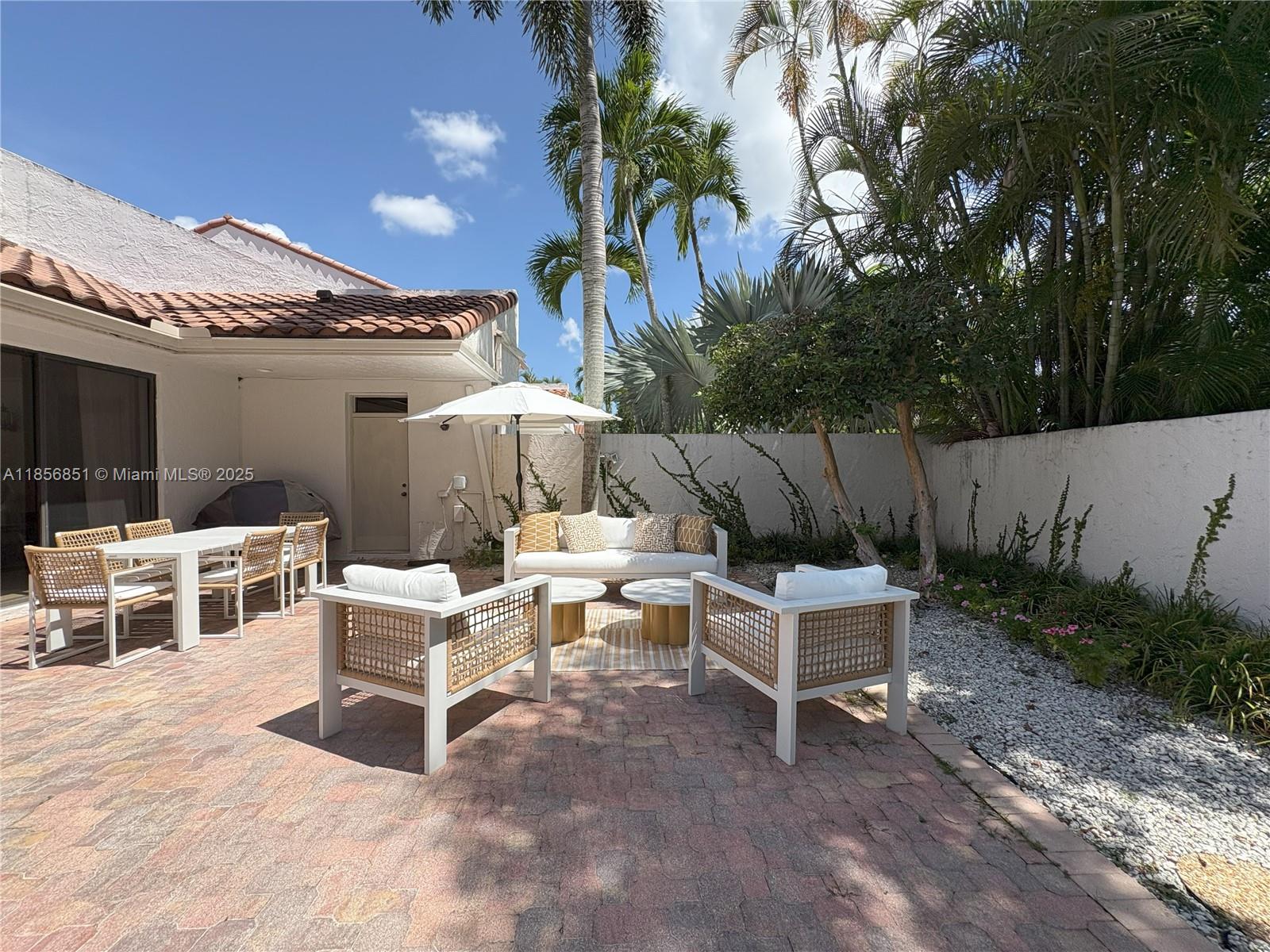 WINDSOR WAY 1 - Residential Lease