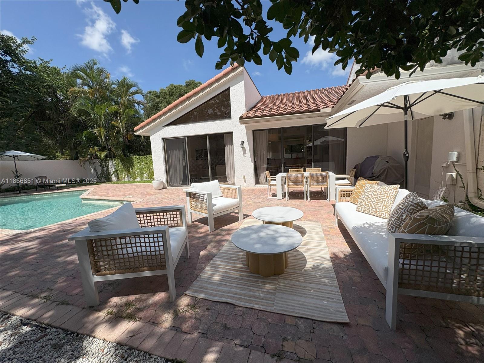 WINDSOR WAY 1 - Residential Lease