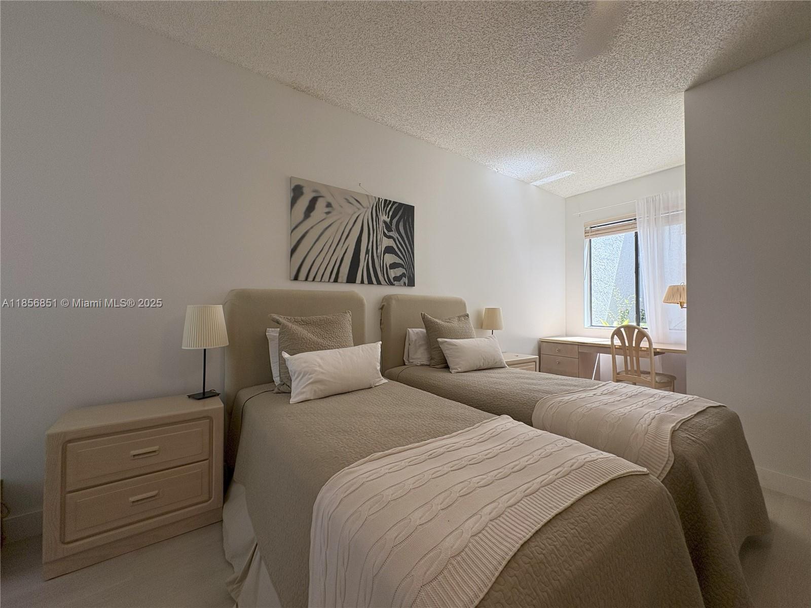 WINDSOR WAY 1 - Residential Lease