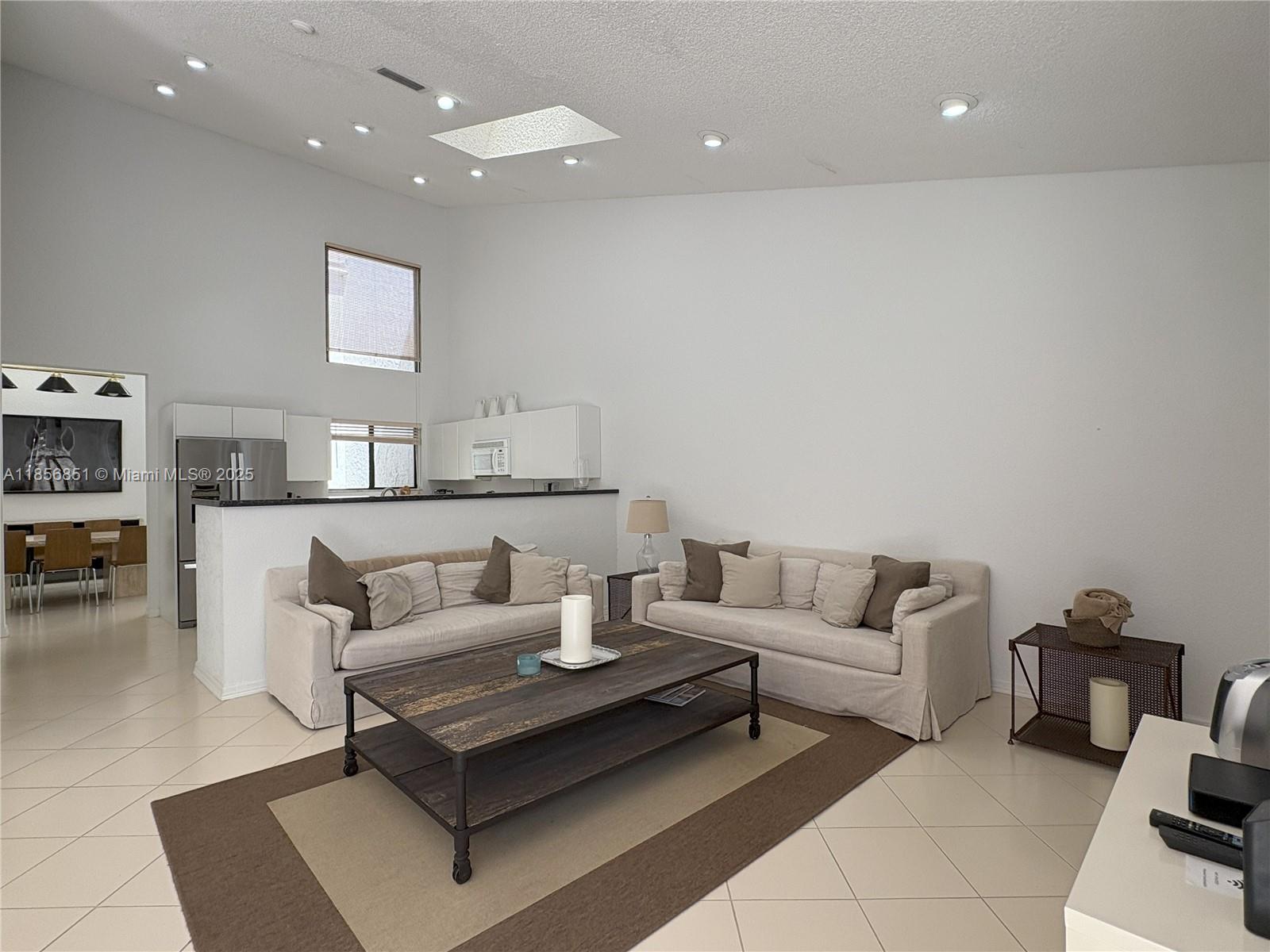 WINDSOR WAY 1 - Residential Lease