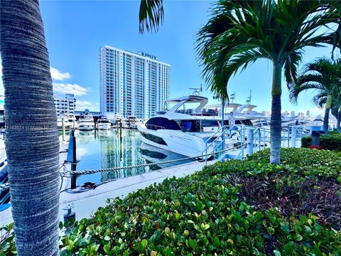 17211 Biscayne Blvd, Boat Slip 15 North Miami Beach FL 33160