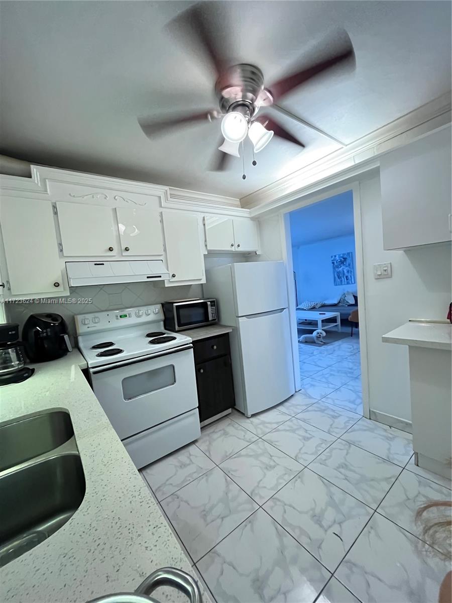 CHELSEA BAYVIEW CONDO - Residential