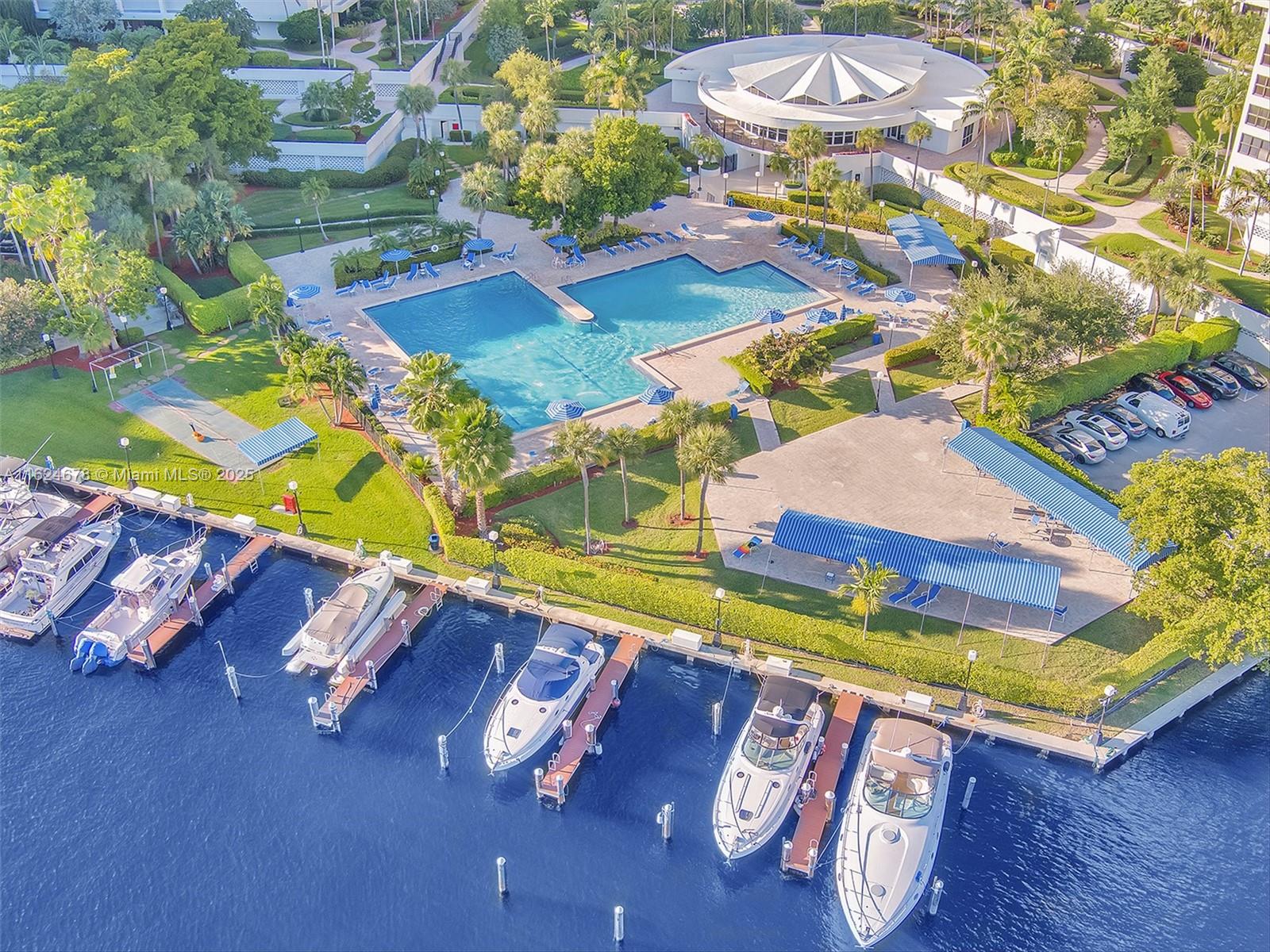 OLYMPUS CONDO PHASE C - Residential