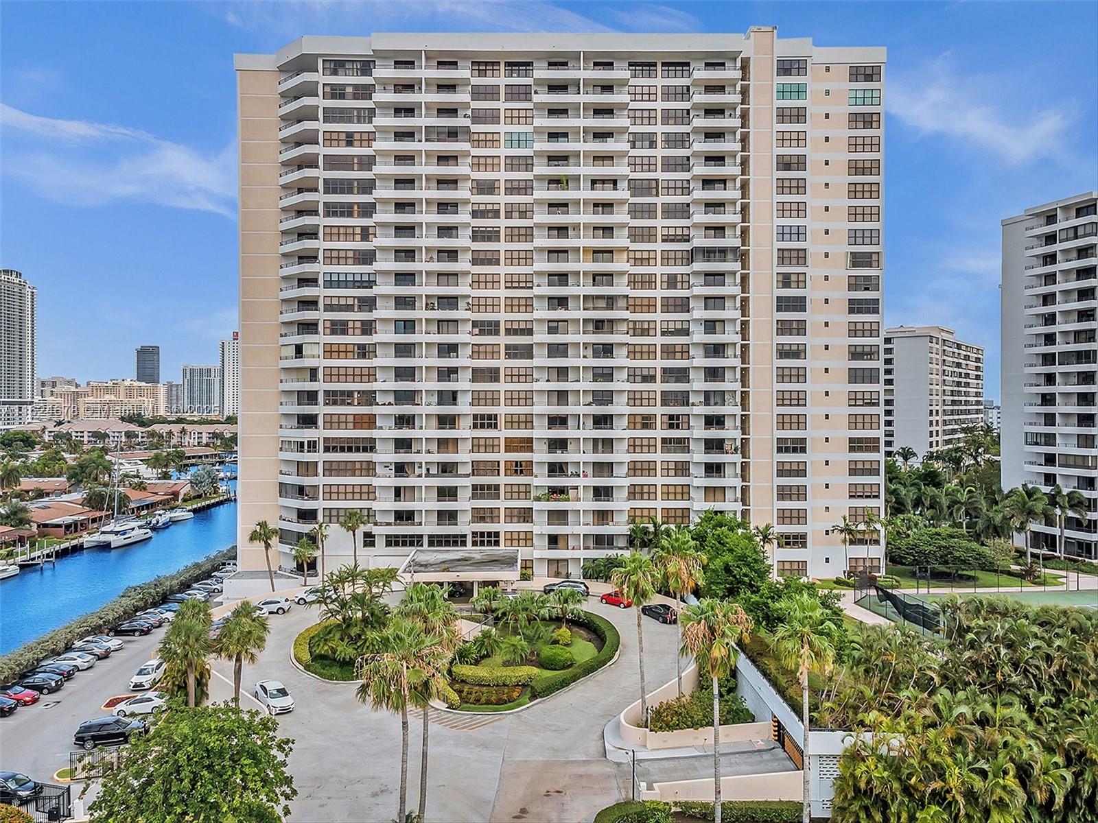 OLYMPUS CONDO PHASE C - Residential