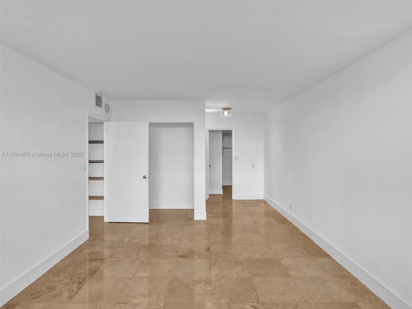 OLYMPUS CONDO PHASE C - Residential