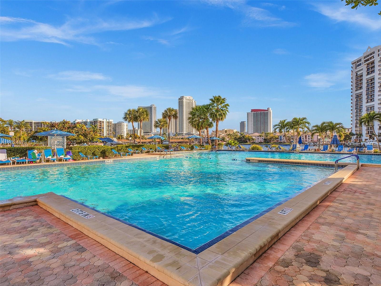 OLYMPUS CONDO PHASE C - Residential