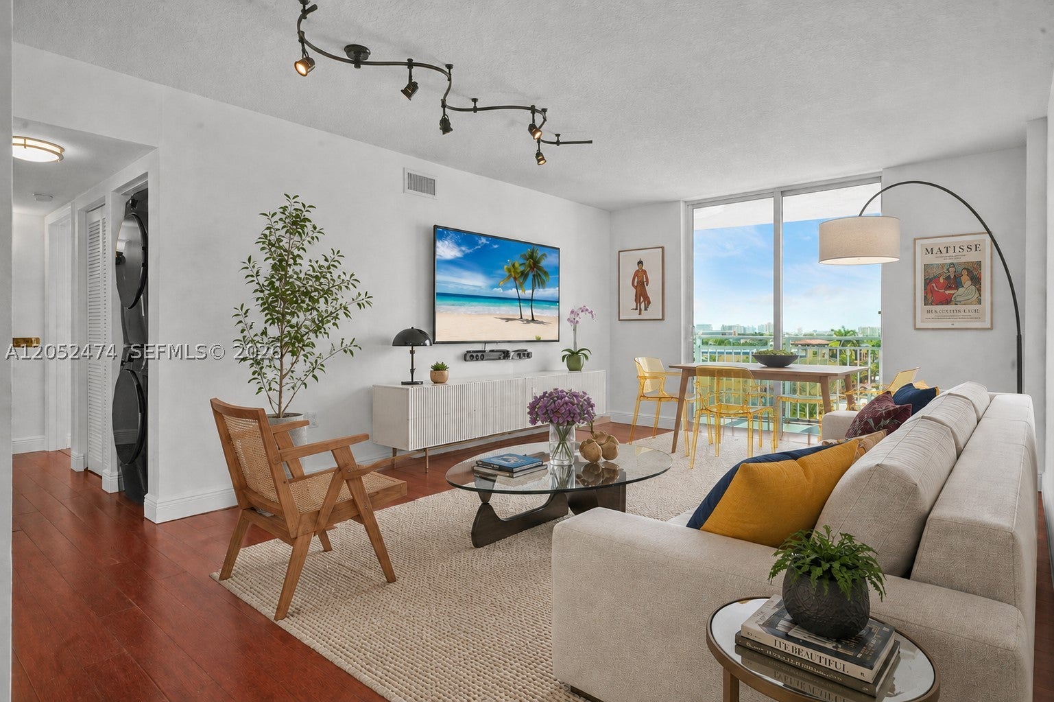 60 NW 37th Ave