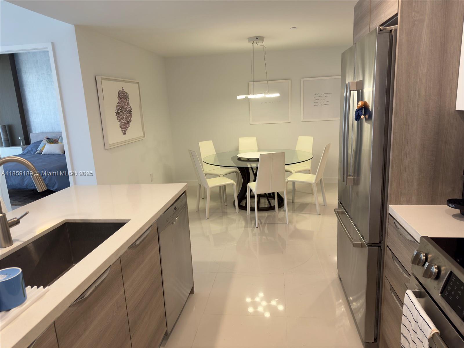 9940 W Bay Harbor Dr 4A-S