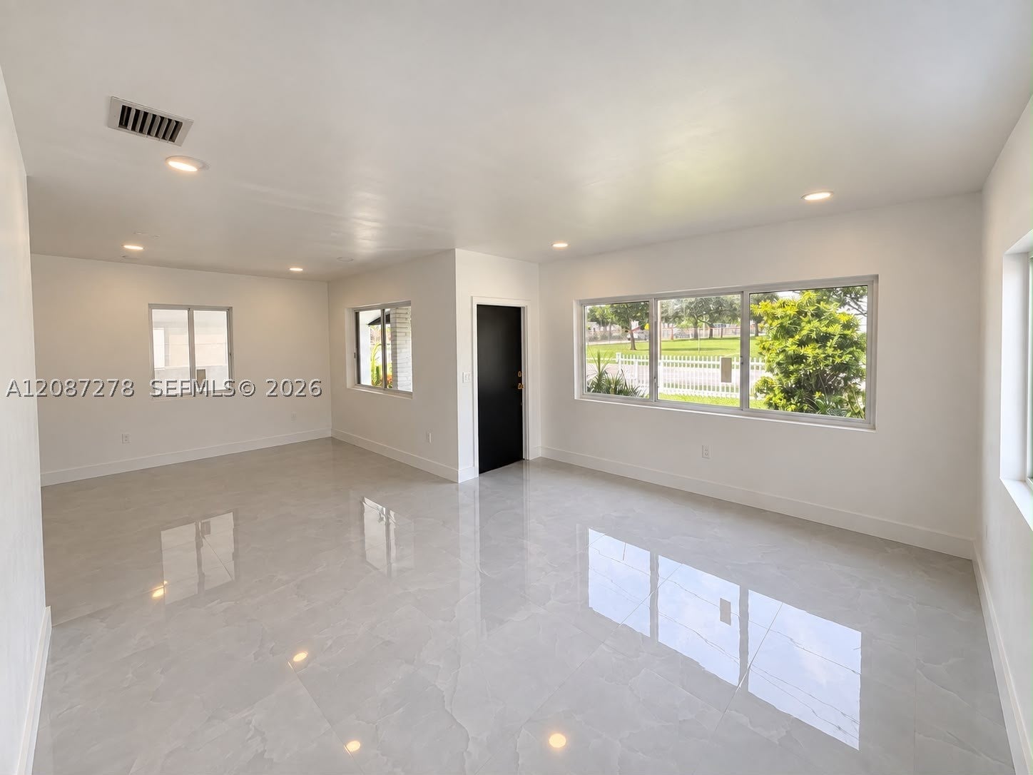 940 NW 67th St
