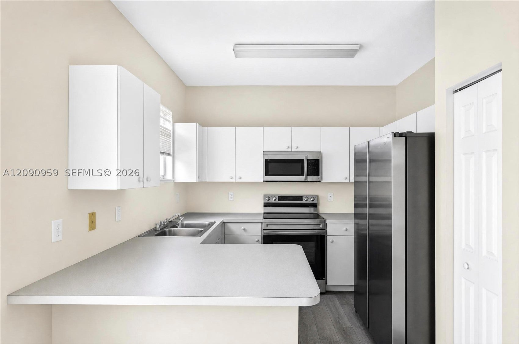 2665 NE 4th St 204, Homestead FL 33033
