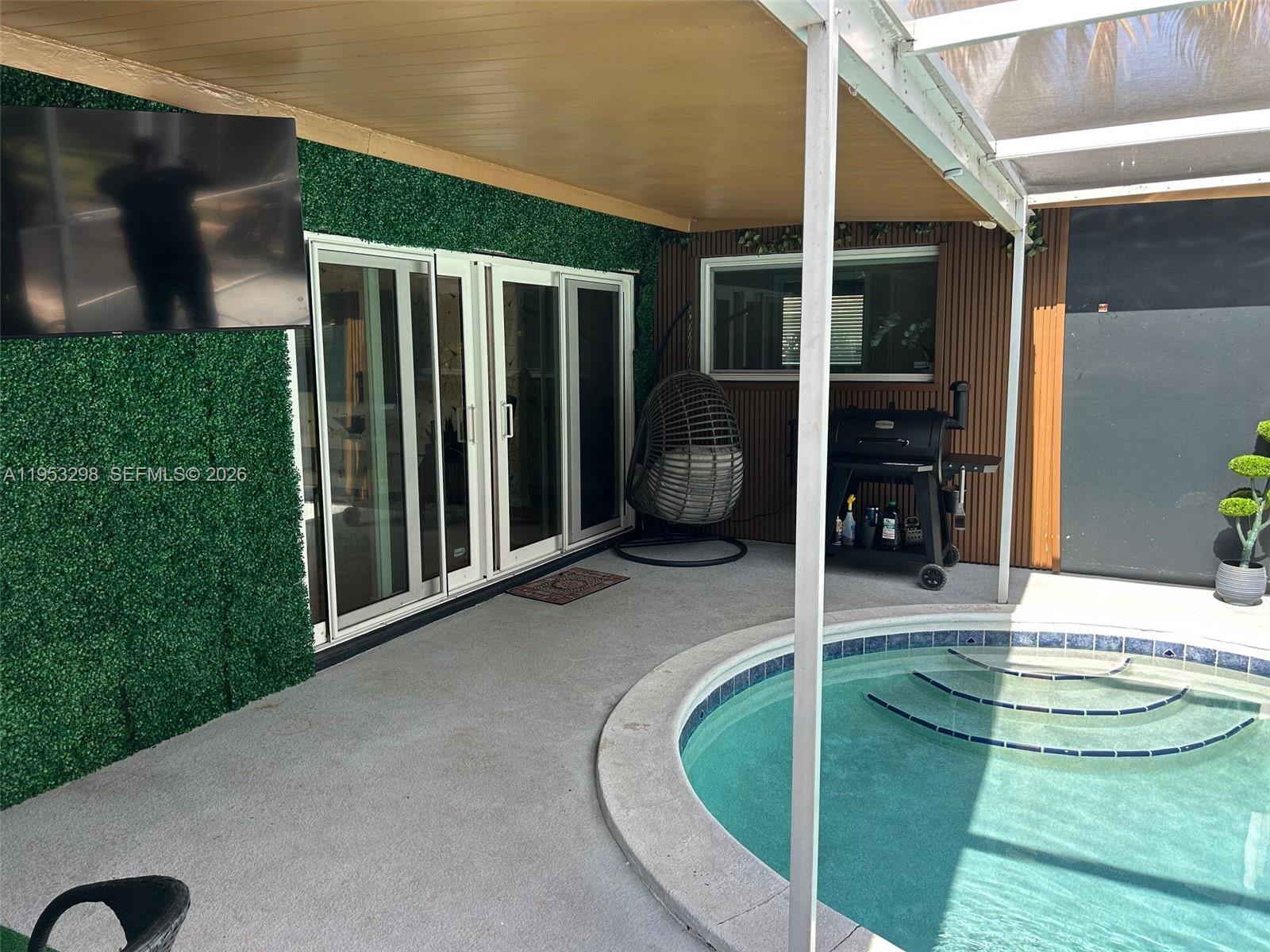 PLANTATION PARK THIRD ADD - Residential