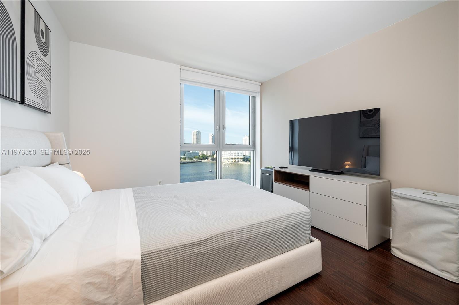 JADE RESIDENCES AT BRICKE - Residential Lease