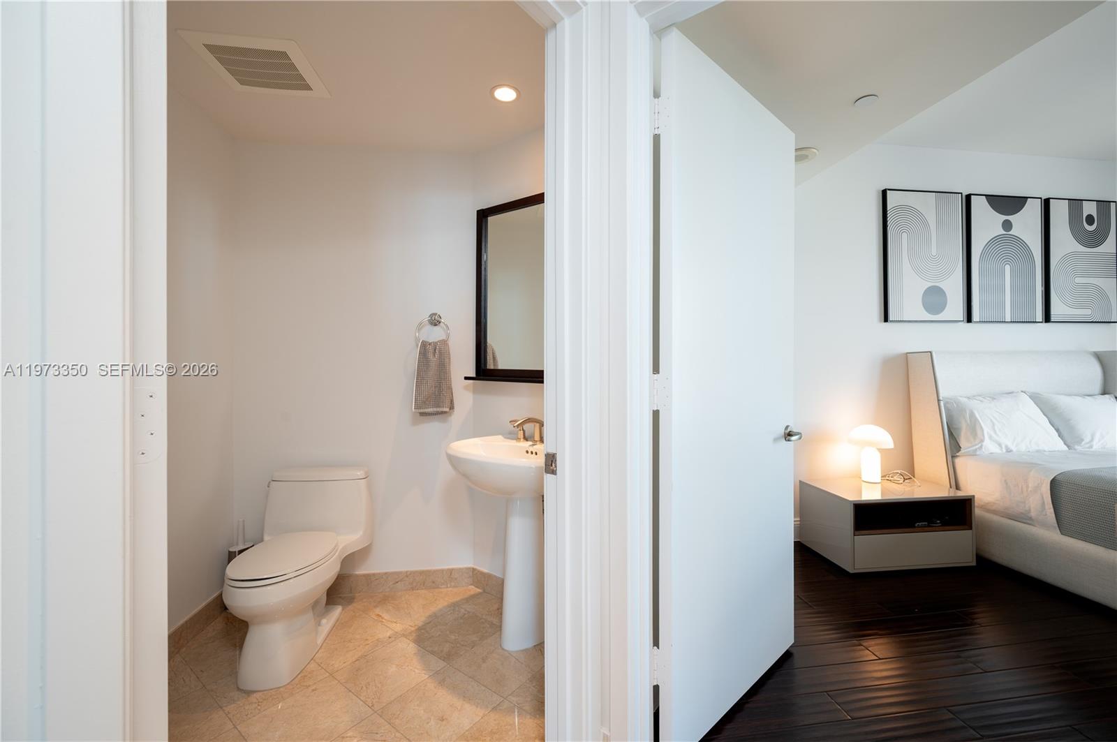 JADE RESIDENCES AT BRICKE - Residential Lease