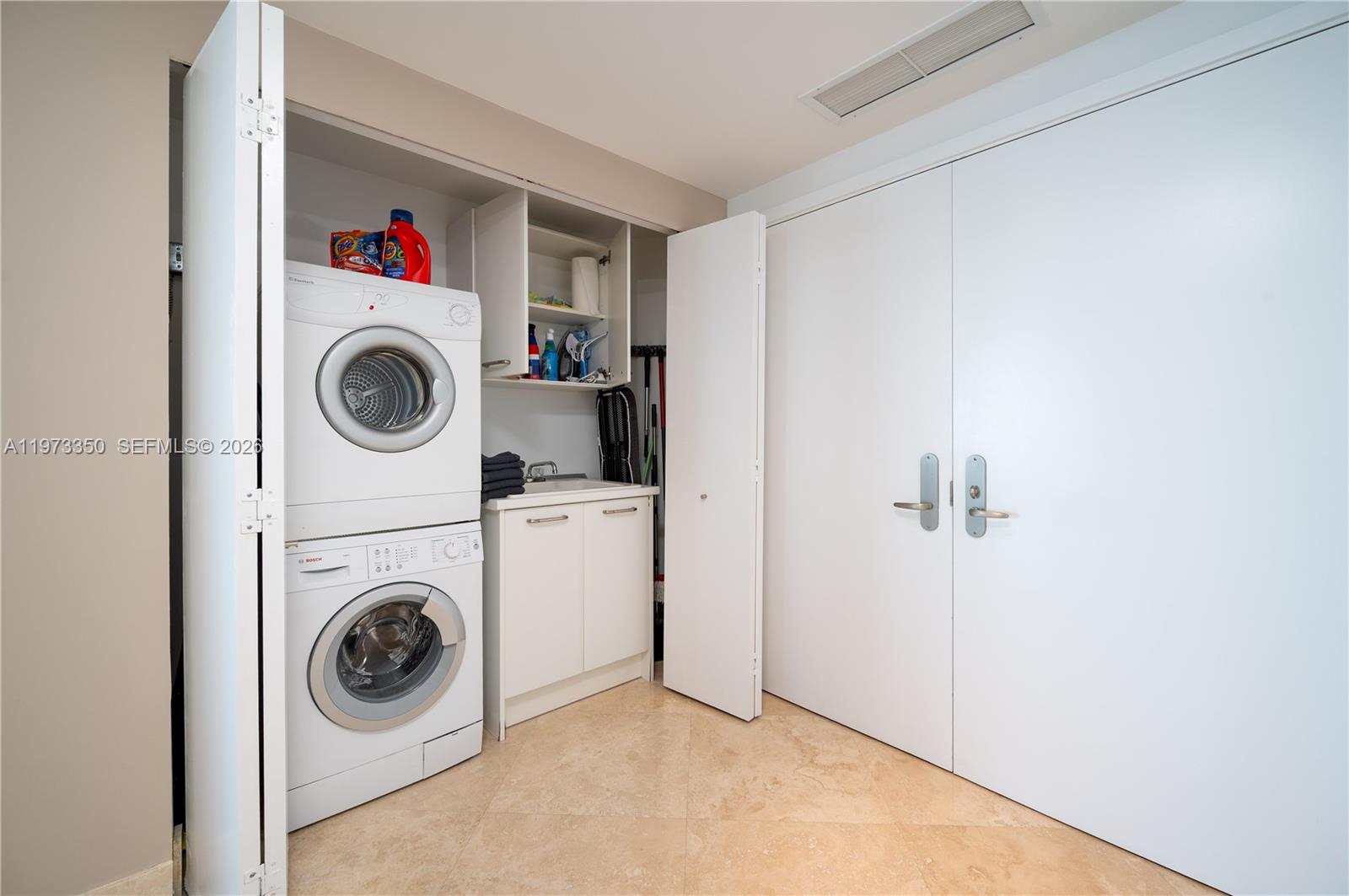 JADE RESIDENCES AT BRICKE - Residential Lease