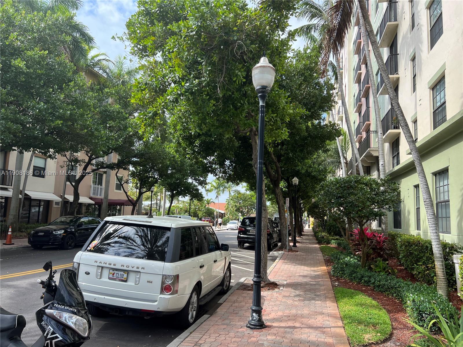 REGENT PARK CONDO - Residential Lease