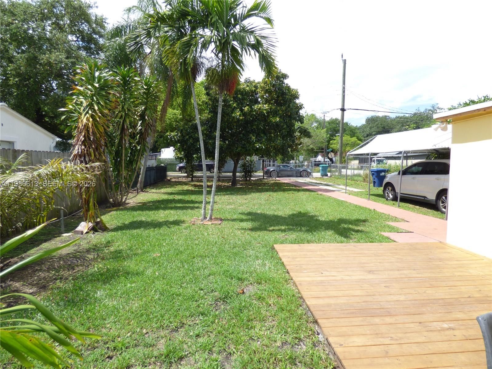 EVERGLADES AVENUE HGTS RE - Residential