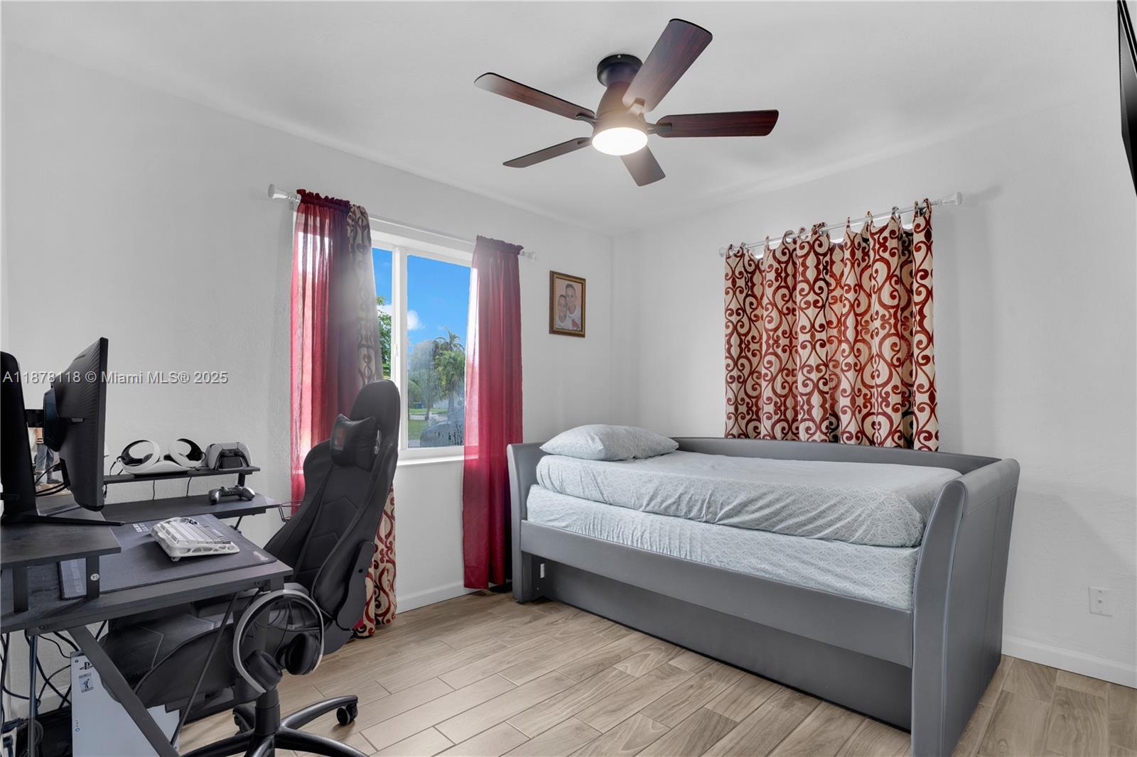 BROADVIEW PARK SEC 4 - Residential