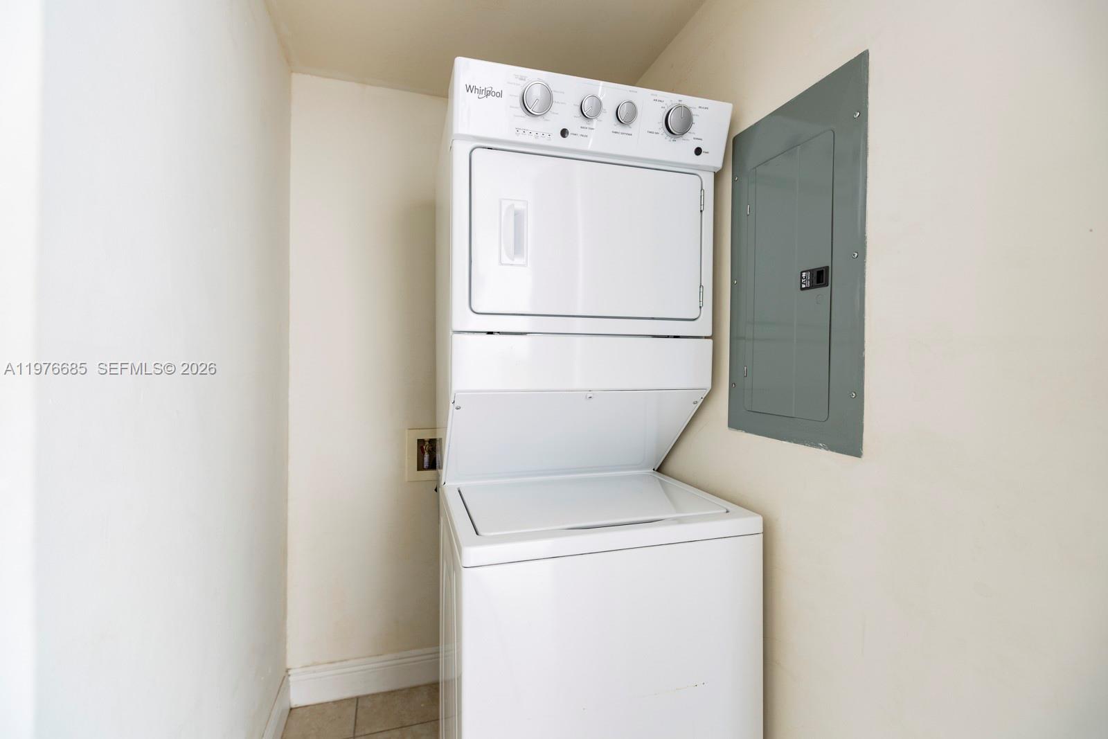 SHORELAWN - Residential Lease