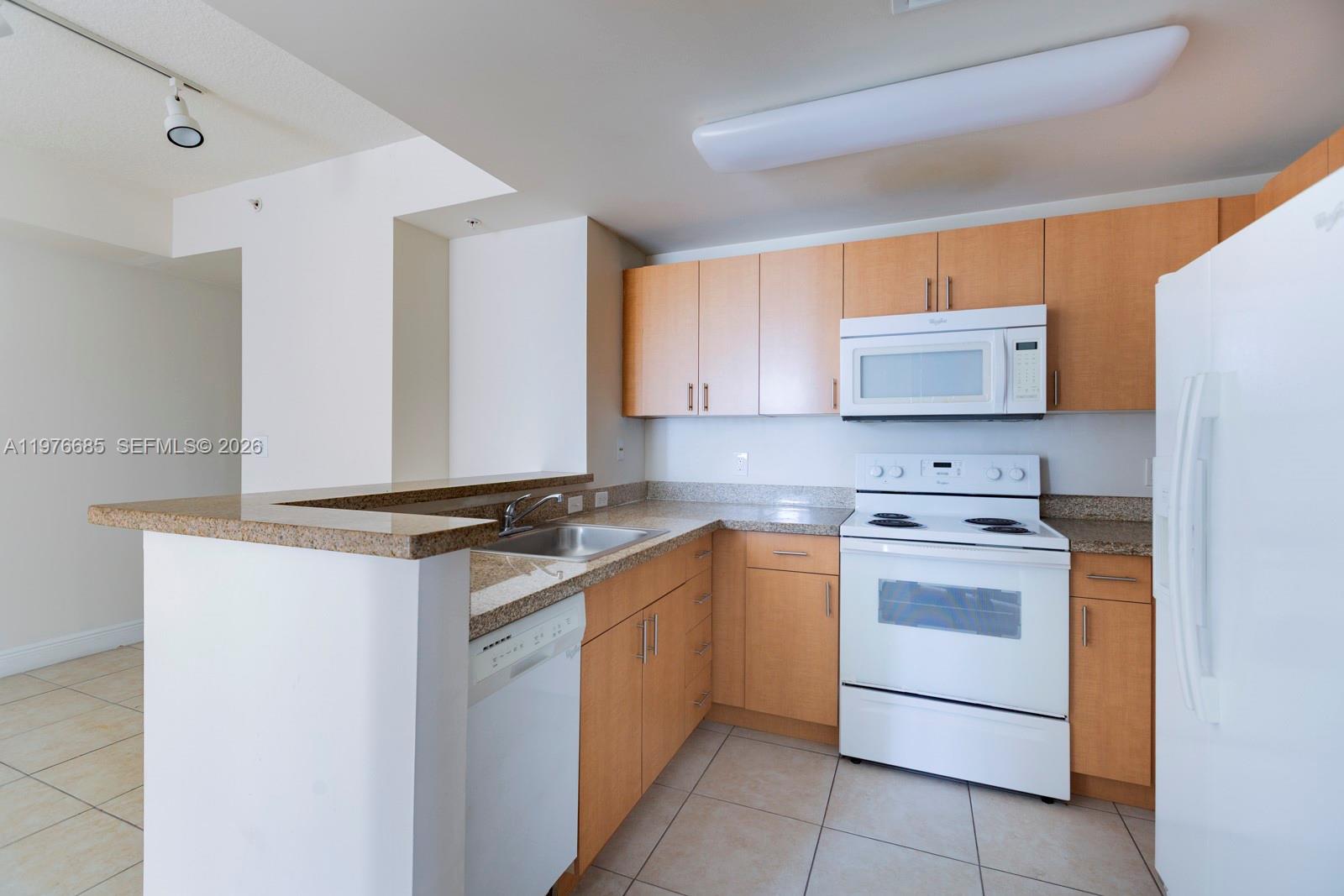 SHORELAWN - Residential Lease