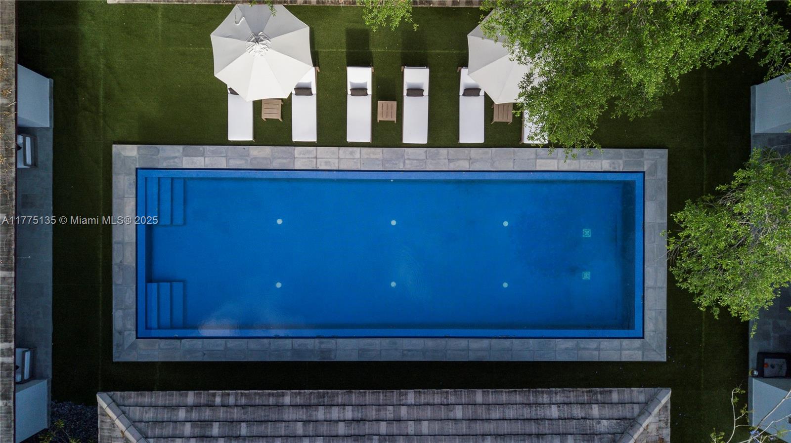 CLEVELAND PARK - Residential