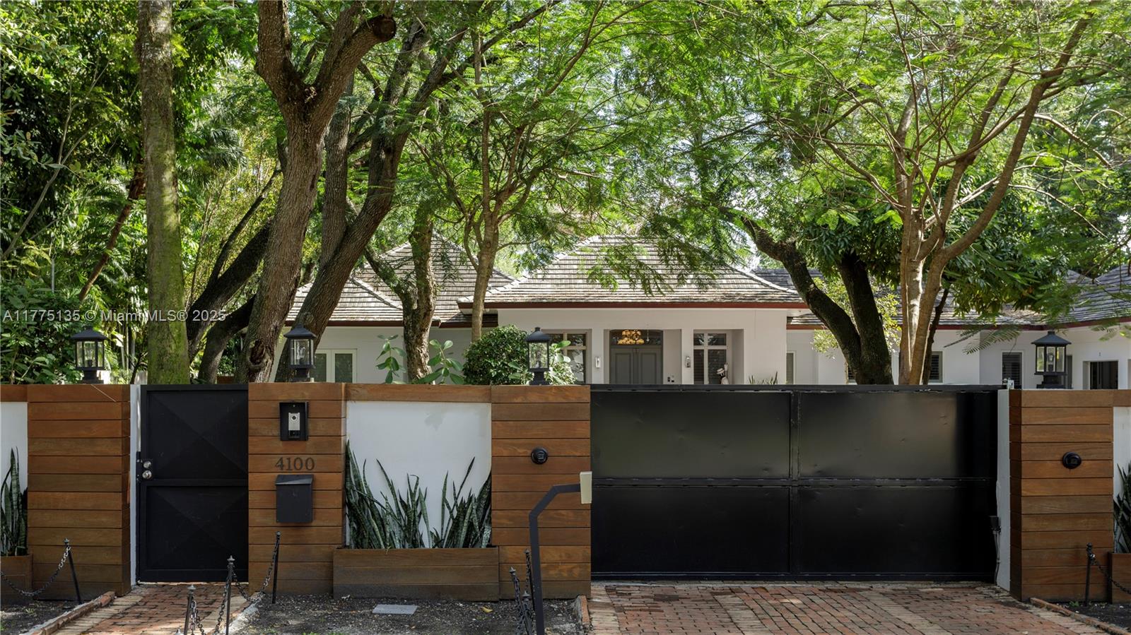 CLEVELAND PARK - Residential