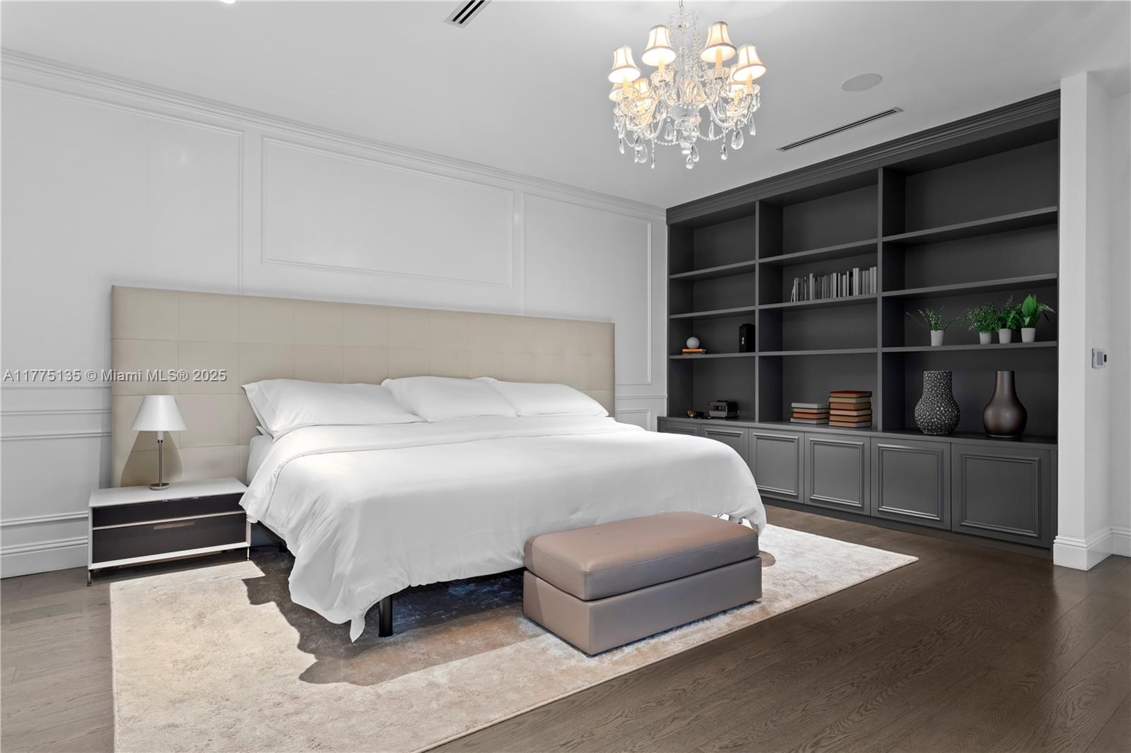 CLEVELAND PARK - Residential