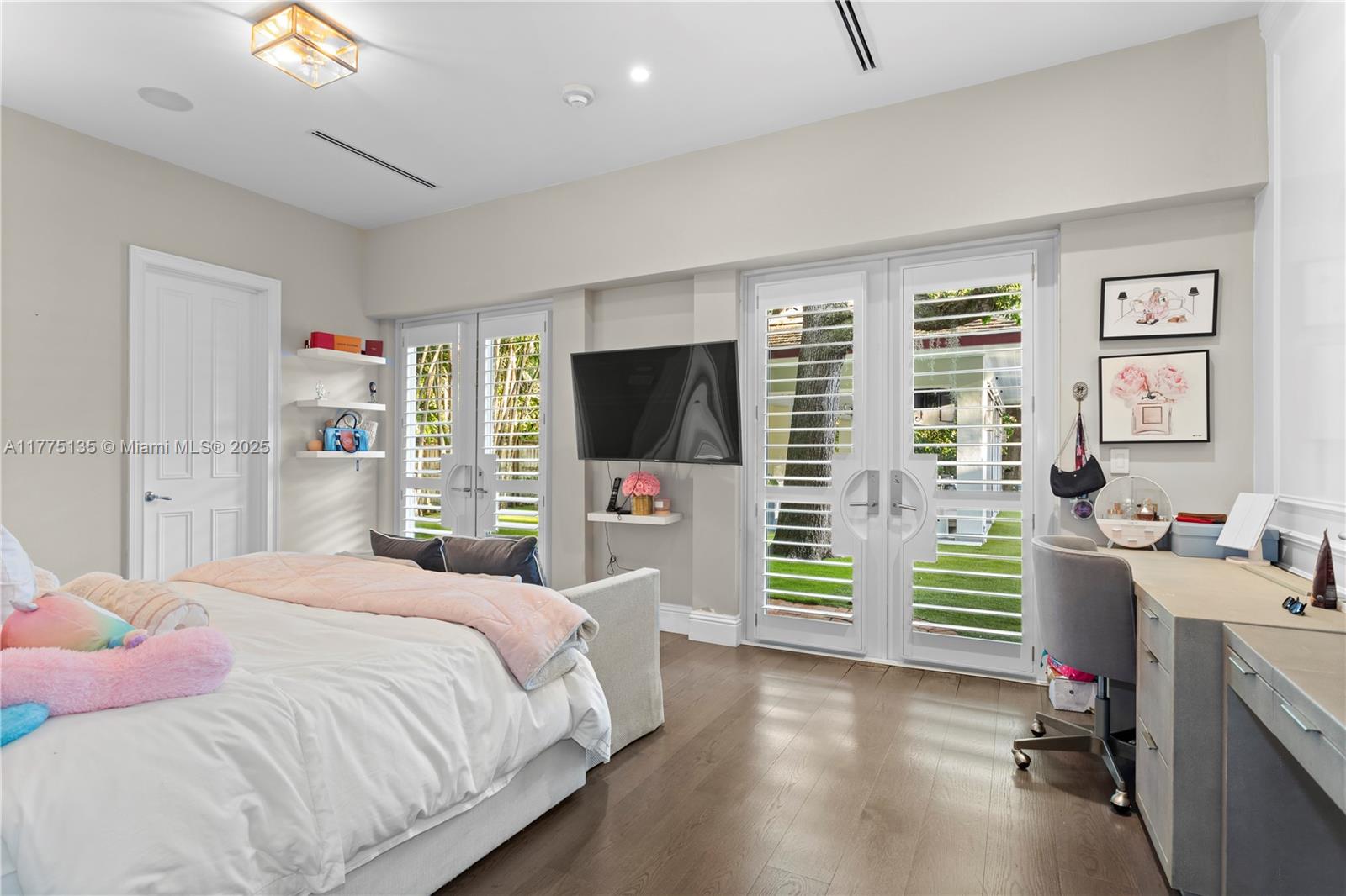 CLEVELAND PARK - Residential